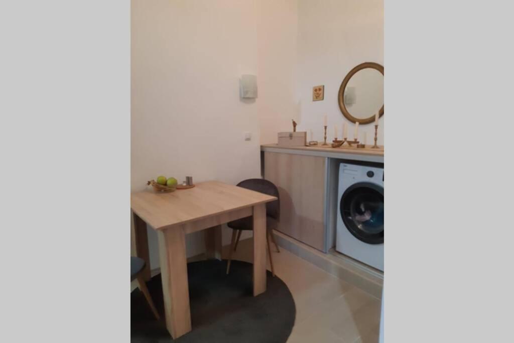 Tiny House Apartment Belgrado Exterior foto